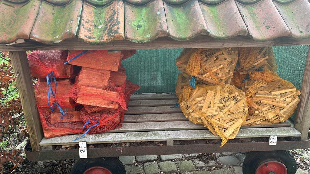 Haardhout en aanmaakhout, Tuin en Terras, Haardhout, Minder dan 3 m³, Ophalen