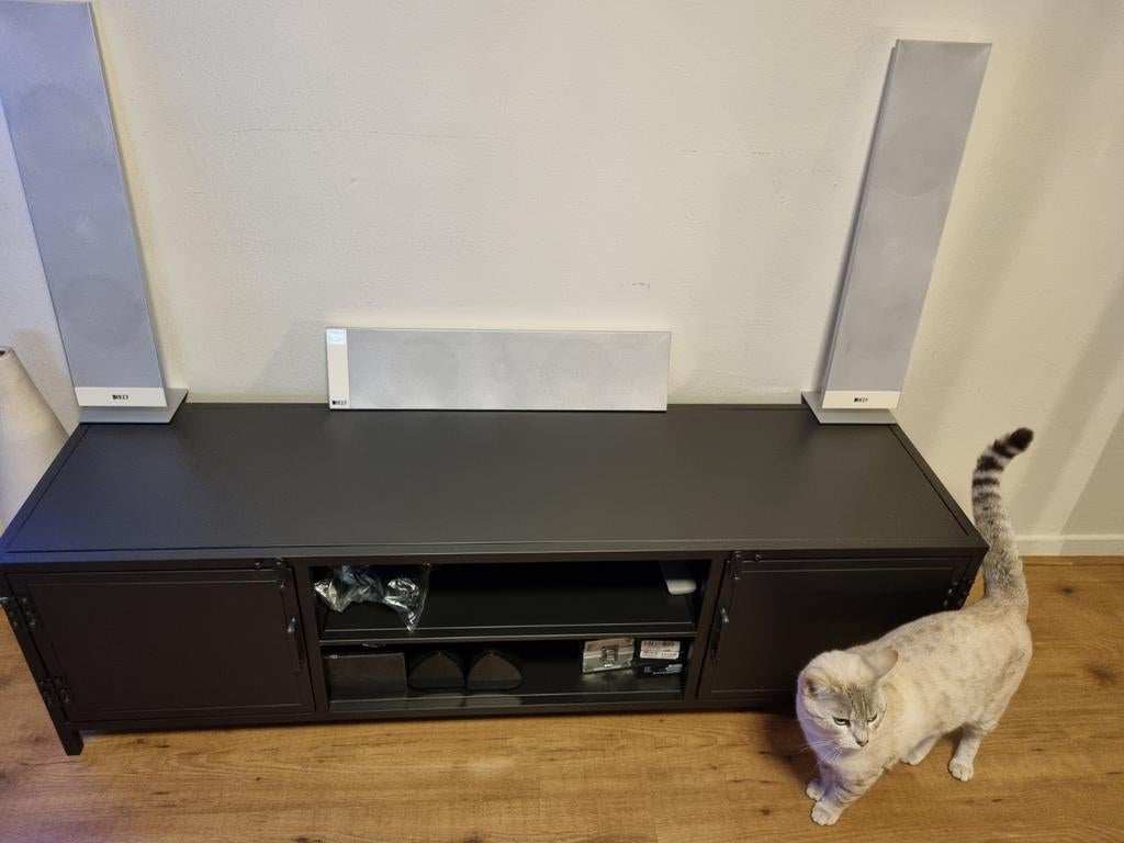 KEF T301c  Speaker + Center Speaker in Topstaat, Overige merken, Ophalen of Verzenden, Zo goed als nieuw, 60 tot 120 watt