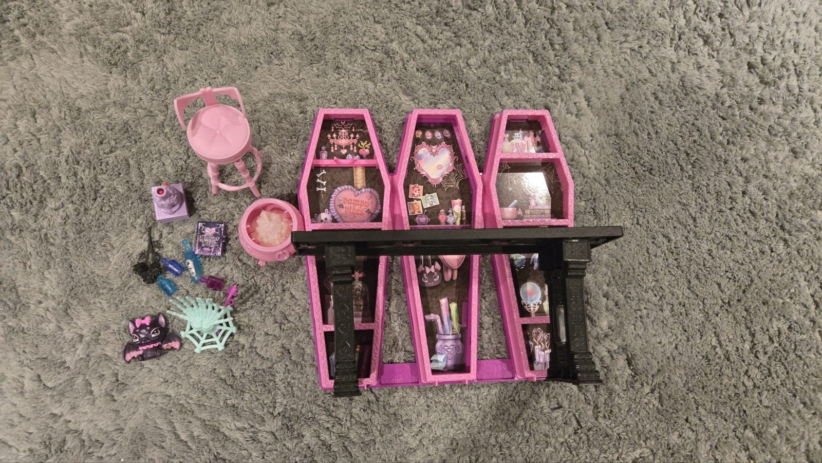 Monster High Coffin Bean Speelset met Accessoires, Kinderen en Baby's, Speelgoed | Poppen, Ophalen, Zo goed als nieuw