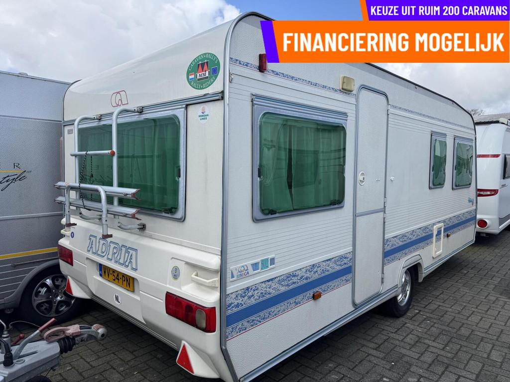 Adria UNICA 502 DU DWARSBED, RONDZIT, VOORTENT, FIETSENDRAG, Caravans en Kamperen, Caravans, Serviceluik, Rondzit, Bedrijf, 750 - 1000 kg
