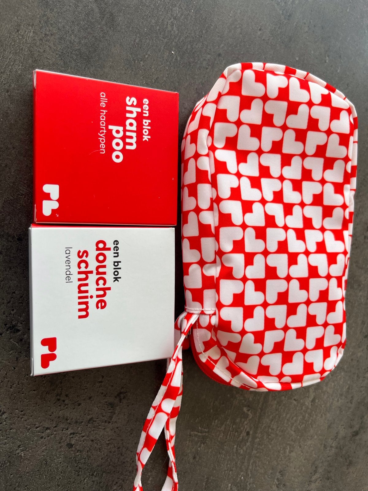 Hema Postcode Loterij Shampoo & Doucheschuim met toilettas, Ophalen, Nieuw, Bad & Douche