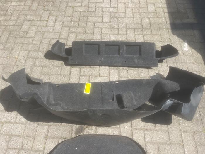 Bekleding bagageruimte van een Alfa Romeo Spider, Auto-onderdelen, Interieur en Bekleding, Gebruikt, -, Verzenden, -