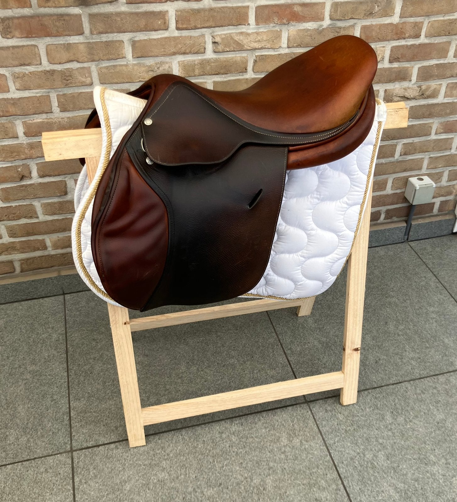 Springzadel Butet 17,5 inch, Ophalen of Verzenden, Zo goed als nieuw, Springen