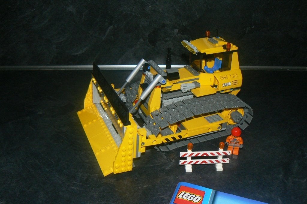 Te koop: Lego City Bulldozer 7685 met boekje, Kinderen en Baby's, Speelgoed | Duplo en Lego, Lego, Compleet, Ophalen of Verzenden