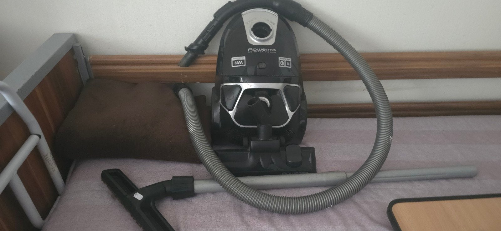 Rowenta Compact Power 3AAA stofzuiger, Witgoed en Apparatuur, Stofzuigers, Gebruikt, Sledestofzuiger, Rowenta, Stofzak, Ophalen