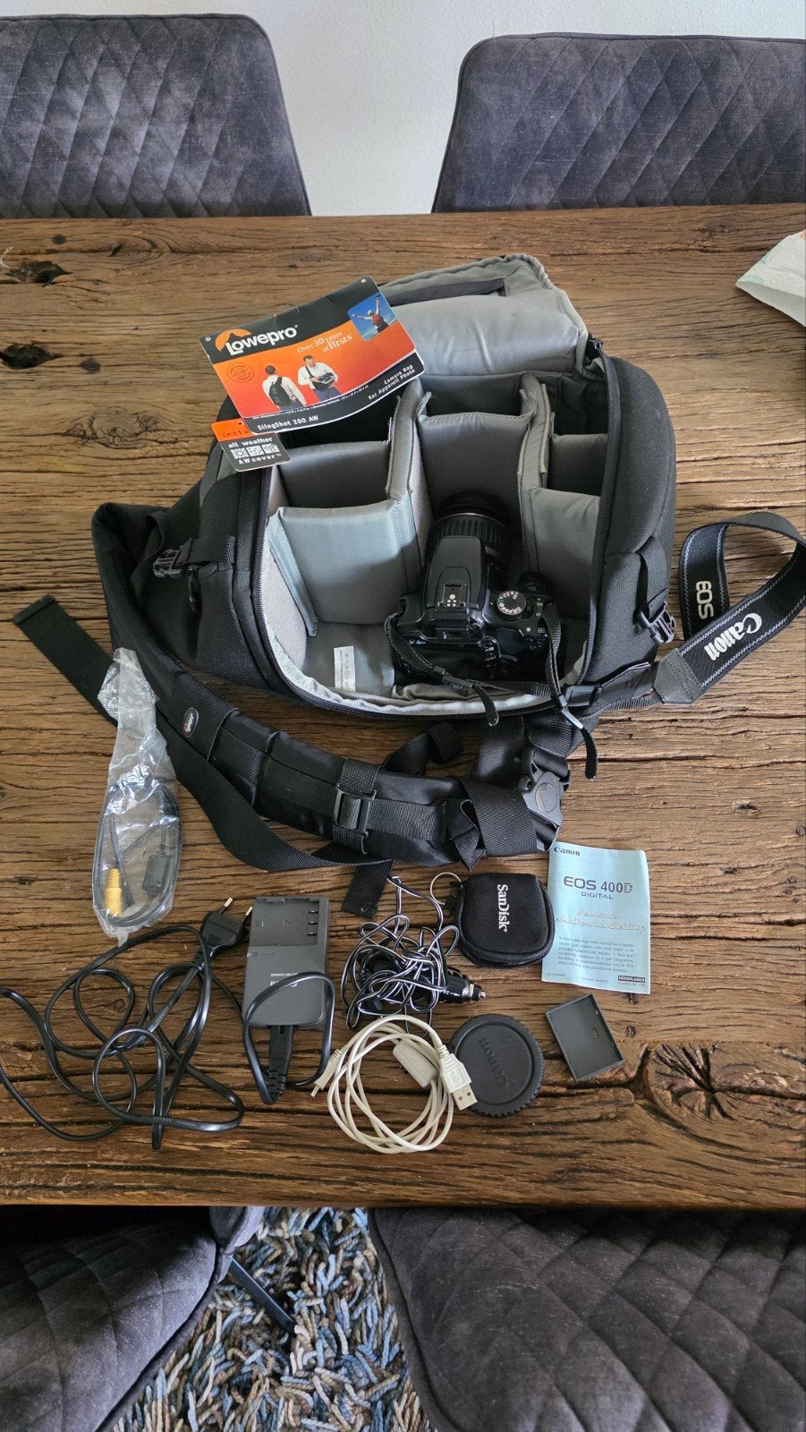 Canon EOS 400D Spiegelreflexcamera met Lowepro tas, Audio, Tv en Foto, Fotocamera's Digitaal, Spiegelreflex, Canon, 4 t/m 7 keer