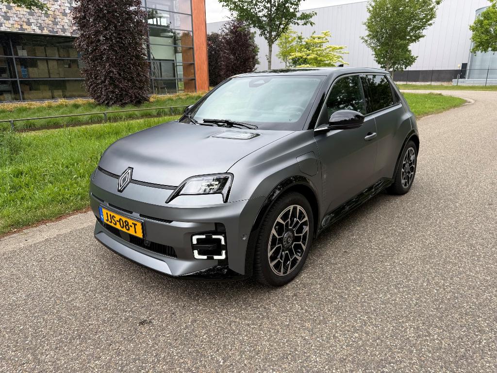 Renault Roland Garros 52kWh 150pk Comf. Range 2025 matgrijs, Auto's, Renault, Particulier, 360° camera, ABS, Achteruitrijcamera