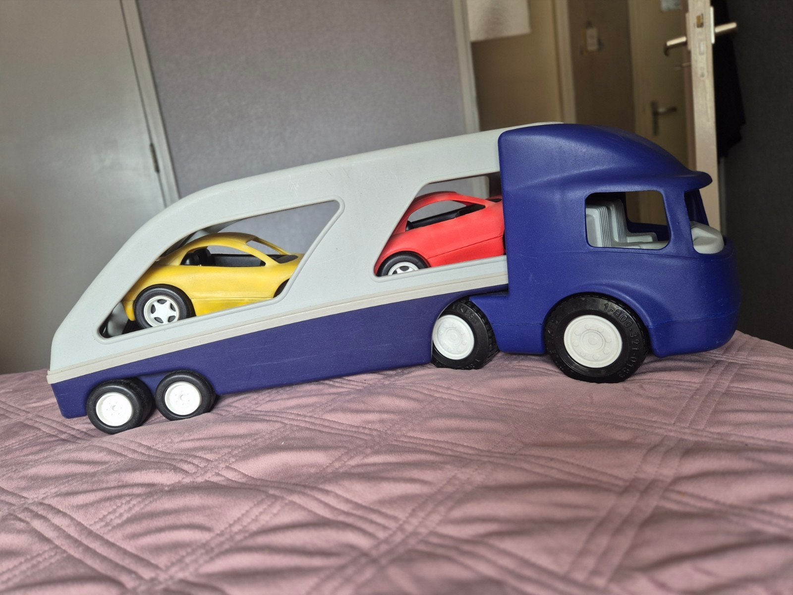 Little Tikes vrachtwagen met 2 auto's, Ophalen, Gebruikt