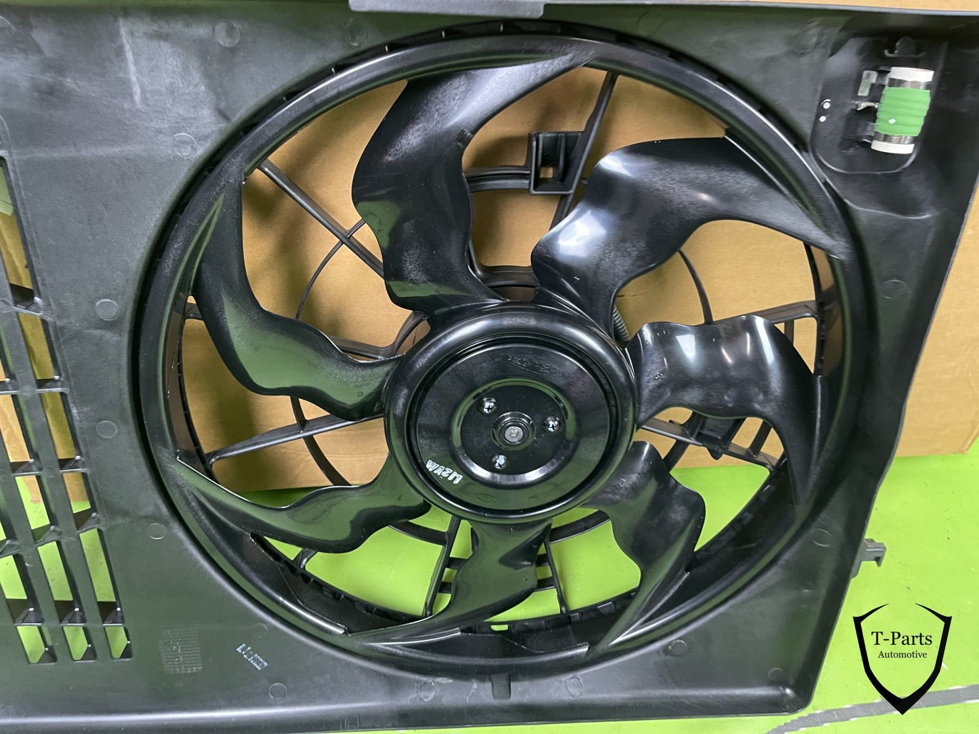 hyundai fan huis ix30 1,6 2,0 nieuw 253802z000, Info@fabrikant.eu, Fabrikant BV, Nieuw, Ophalen of Verzenden