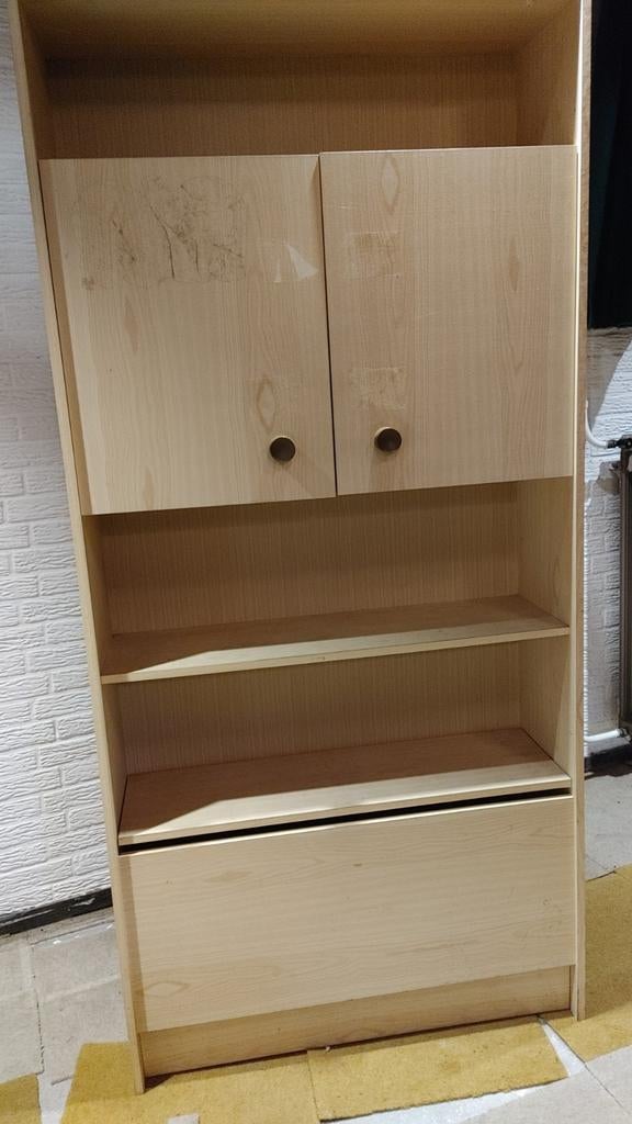 Houten boekenkast met deuren, Huis en Inrichting, Ophalen, Gebruikt, 50 tot 100 cm, 150 tot 200 cm