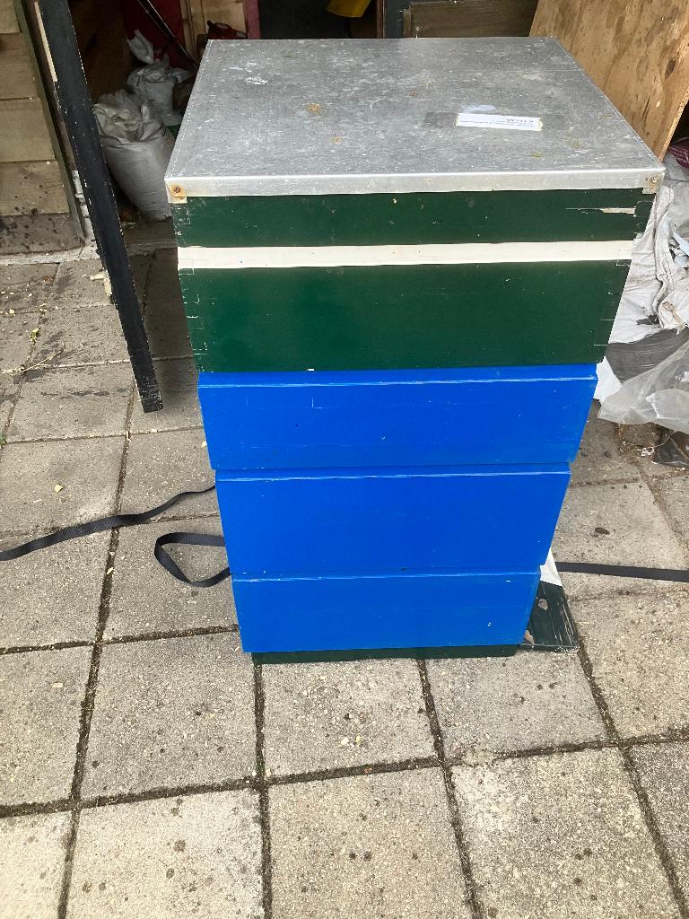 simplex bijenkast, Ophalen, Overige soorten, Bloeit niet, Halfschaduw