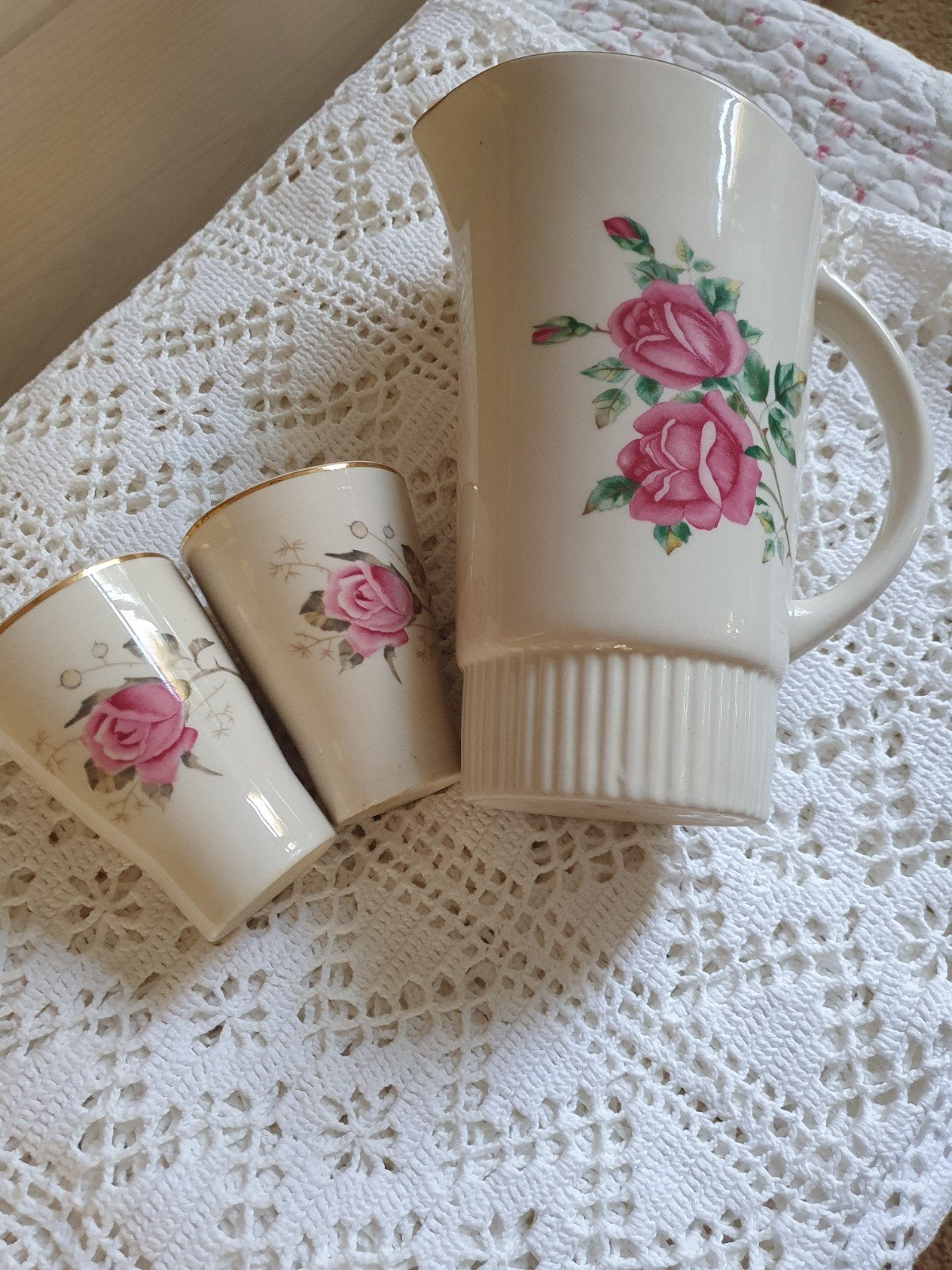 Vintage Poolse Chodziez kan en bekers met rozen decor, Antiek en Kunst, Ophalen of Verzenden