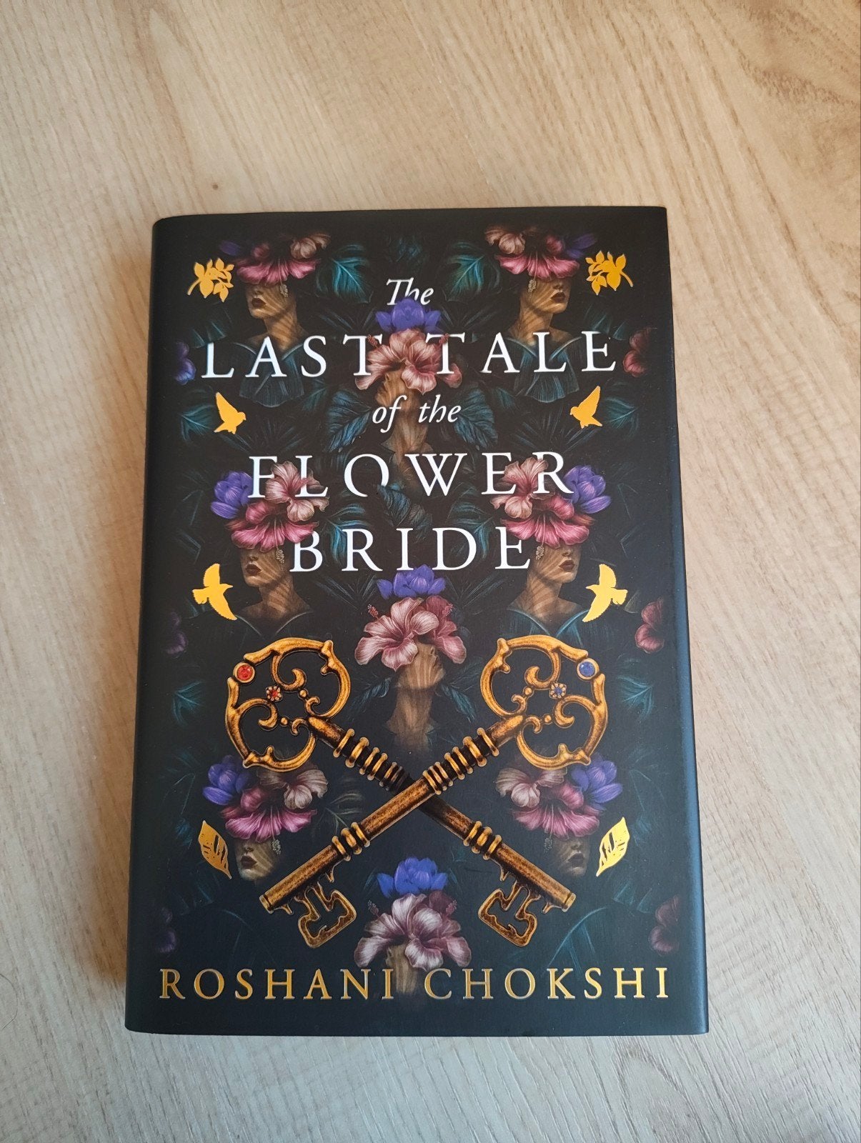 The Last Tale of the Flower Bride | Fairyloot, Ophalen of Verzenden, Zo goed als nieuw, Roshani Chokshi