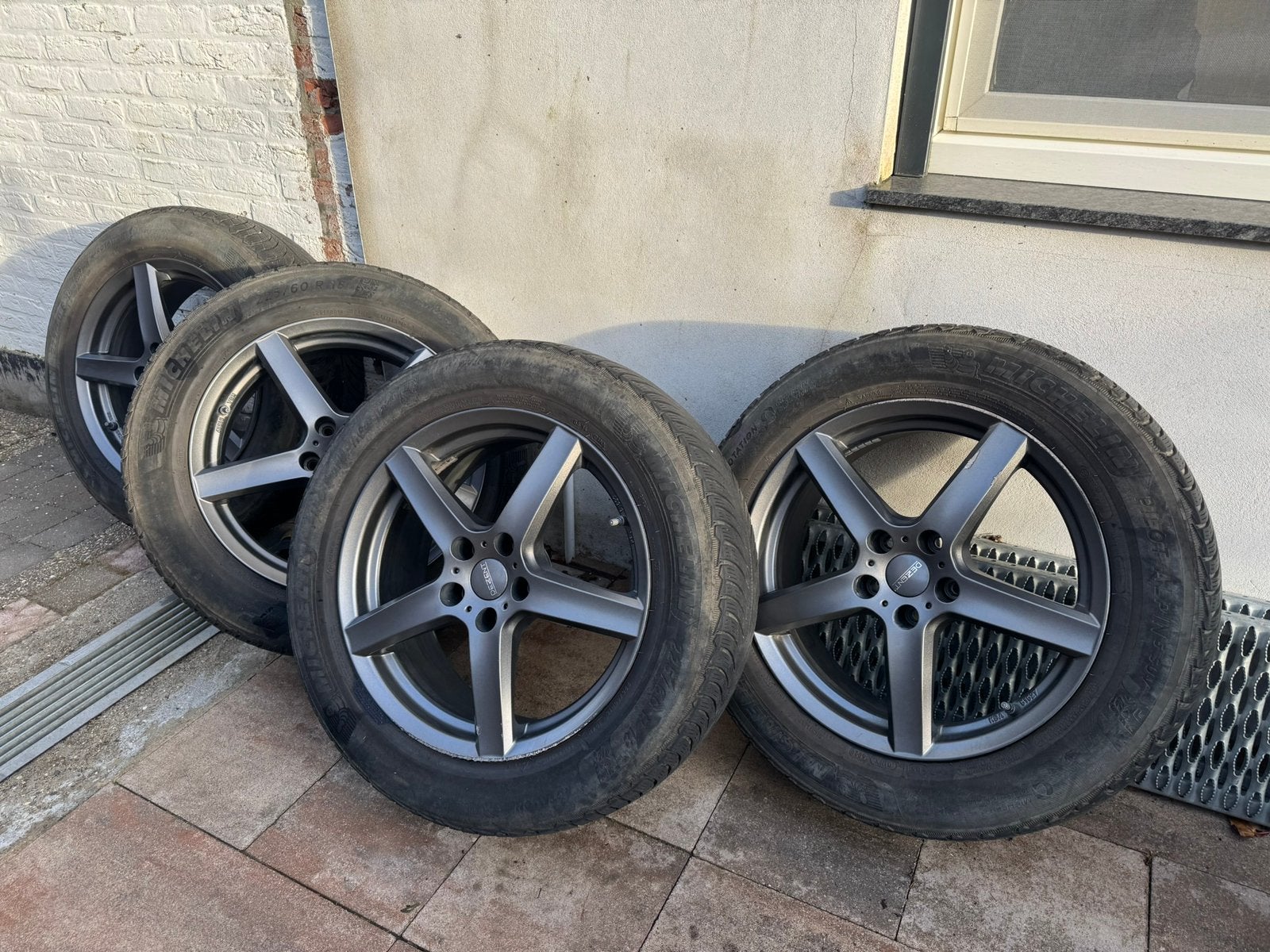 Set velgen + winterbanden (3 goede, 1 lek) - 18”, Ophalen, 18 inch, Winterbanden, Velg(en)
