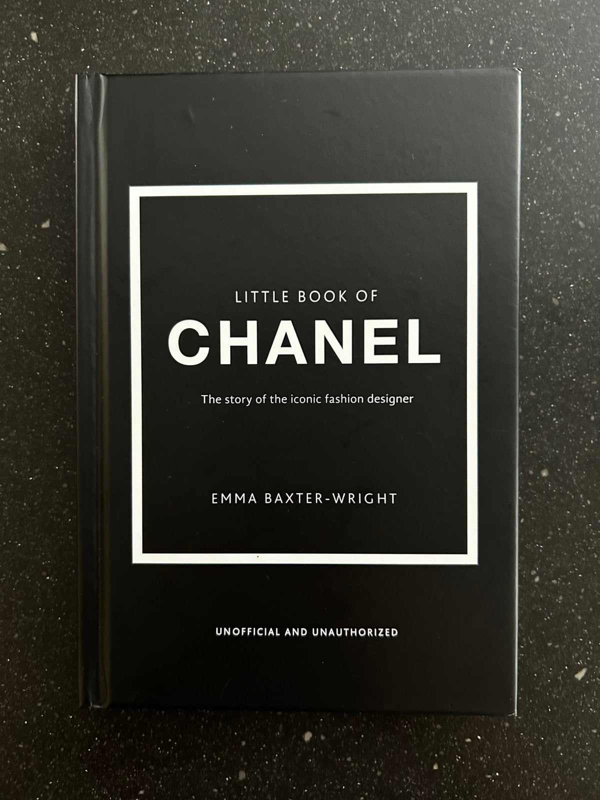 Little book of Chanel, Ophalen of Verzenden, Zo goed als nieuw, Mode algemeen