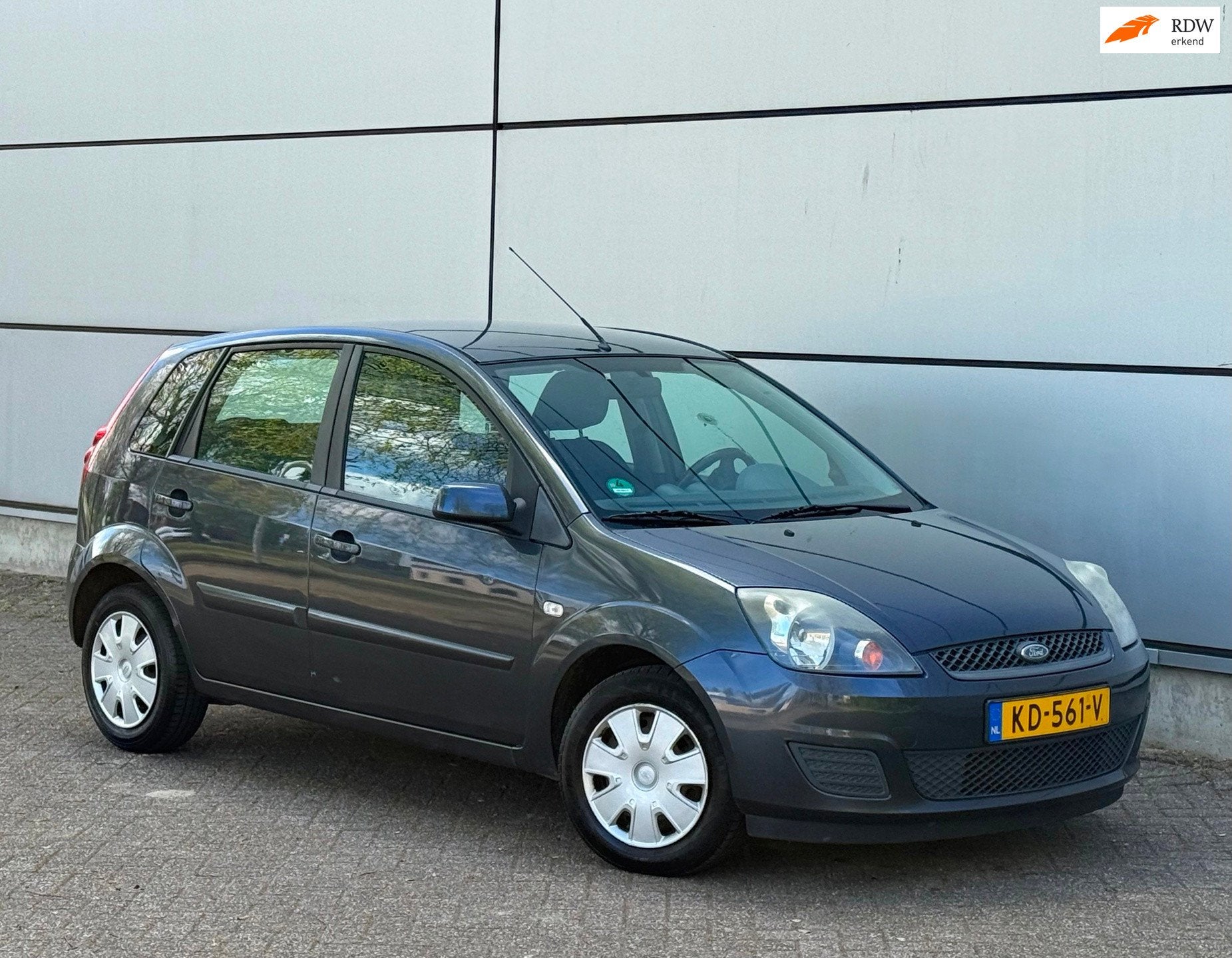 Ford Fiesta 1.3-8V Style 2e Eigenaar | Airco | elek. Ramen |, 1299 cc, 4 cilinders, Airbags, Bedrijf