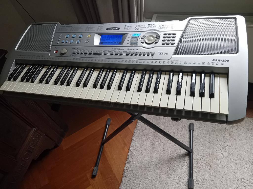 Yamaha PSR-290, Ophalen, Yamaha, Met standaard, 61 toetsen
