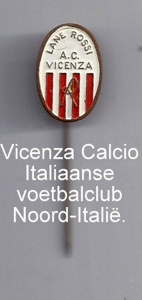 Sp234 speldje voetbalclub Vicenza calcio noord Italië ( 2 ), Ophalen of Verzenden, Gebruikt, Overige onderwerpen, Speldje of Pin