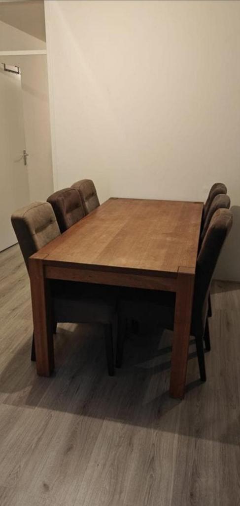 TAFEL ZONDER DE STOELEN 1.80X0.90, Ophalen