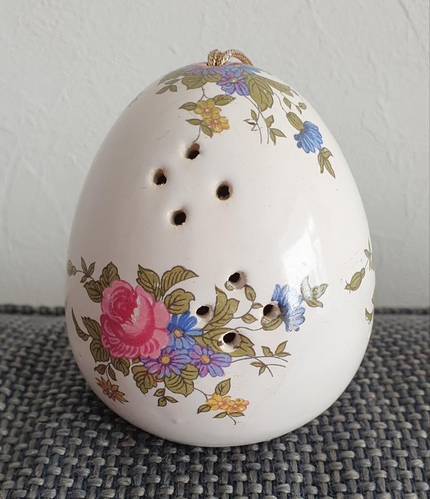 Keramieken ei met bloemenpatroon, Huis en Inrichting, Woonaccessoires | Overige, Zo goed als nieuw, Brocante, Verzenden