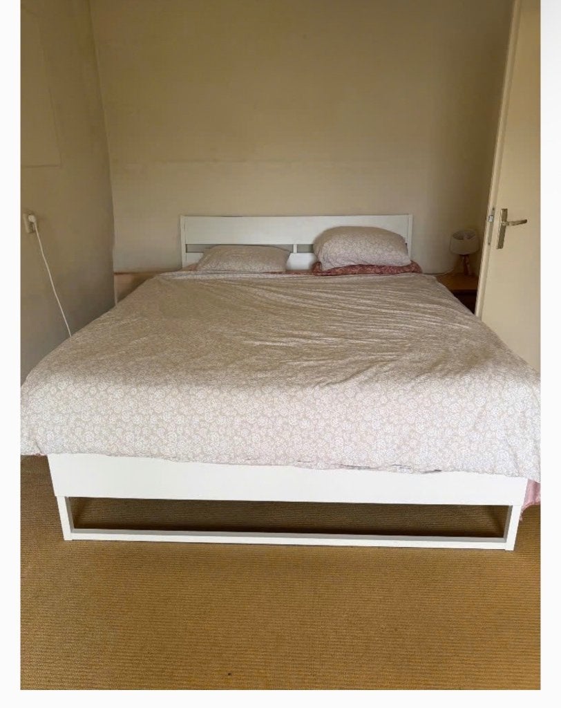Bed frame with mattress, Ophalen, Tweepersoons, 140 cm, Zo goed als nieuw