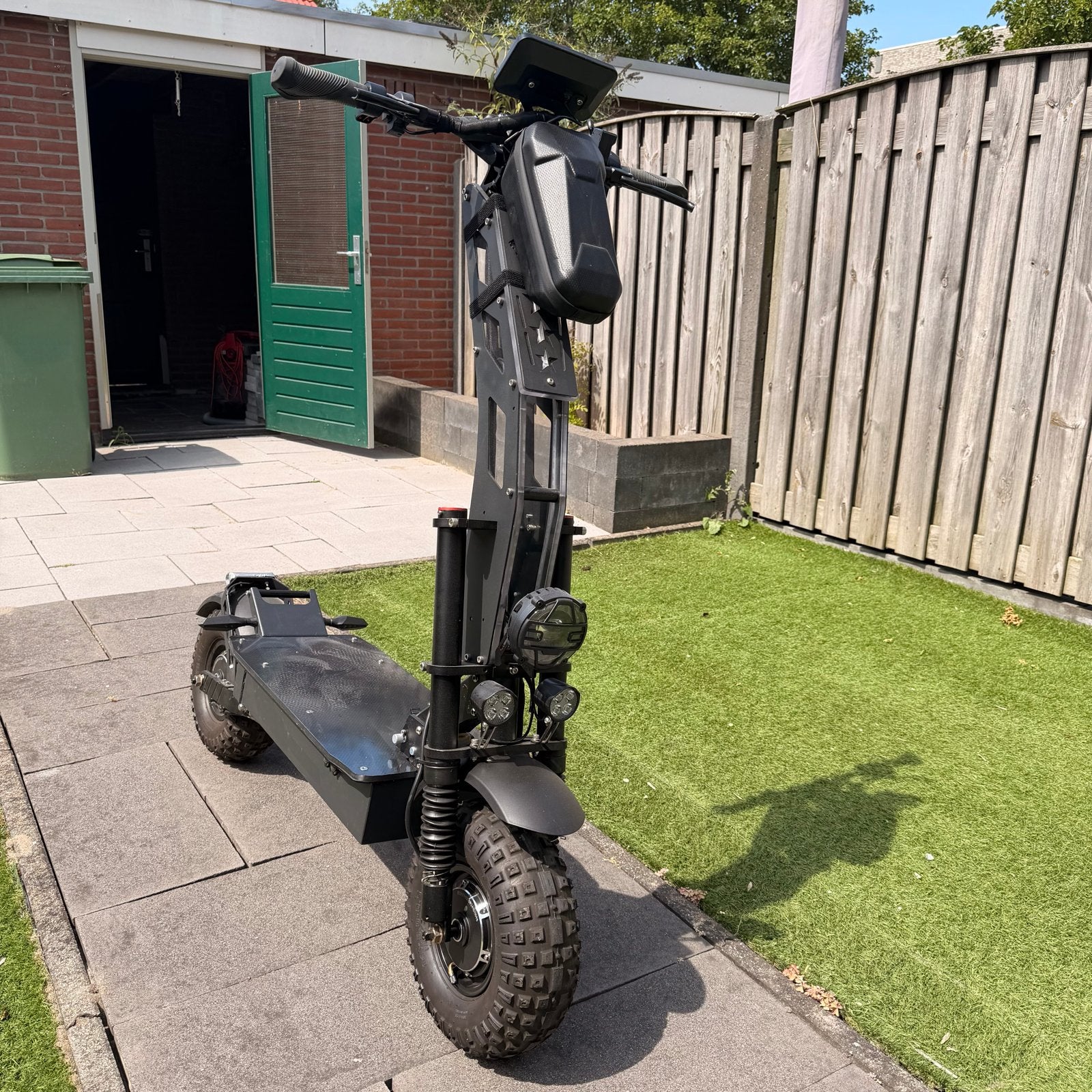 Krachtige 8000W Elektrische Step boven 100km niet voor kids, Ophalen, Zo goed als nieuw, Elektrische step (E-scooter)