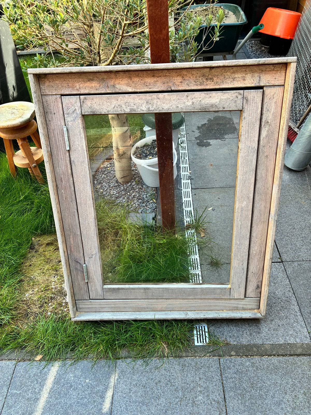 Douglas houten raam tbv schuur. 78x95cm. Enkel glas., Raamkozijn, Zo goed als nieuw, Inclusief glas, 75 tot 150 cm