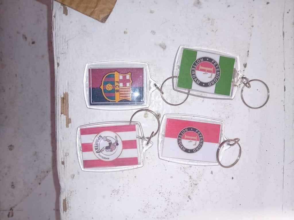 voetbal sleutel hangers feyenoord - sparta 50 cent per stuk, Ophalen of Verzenden, Nieuw