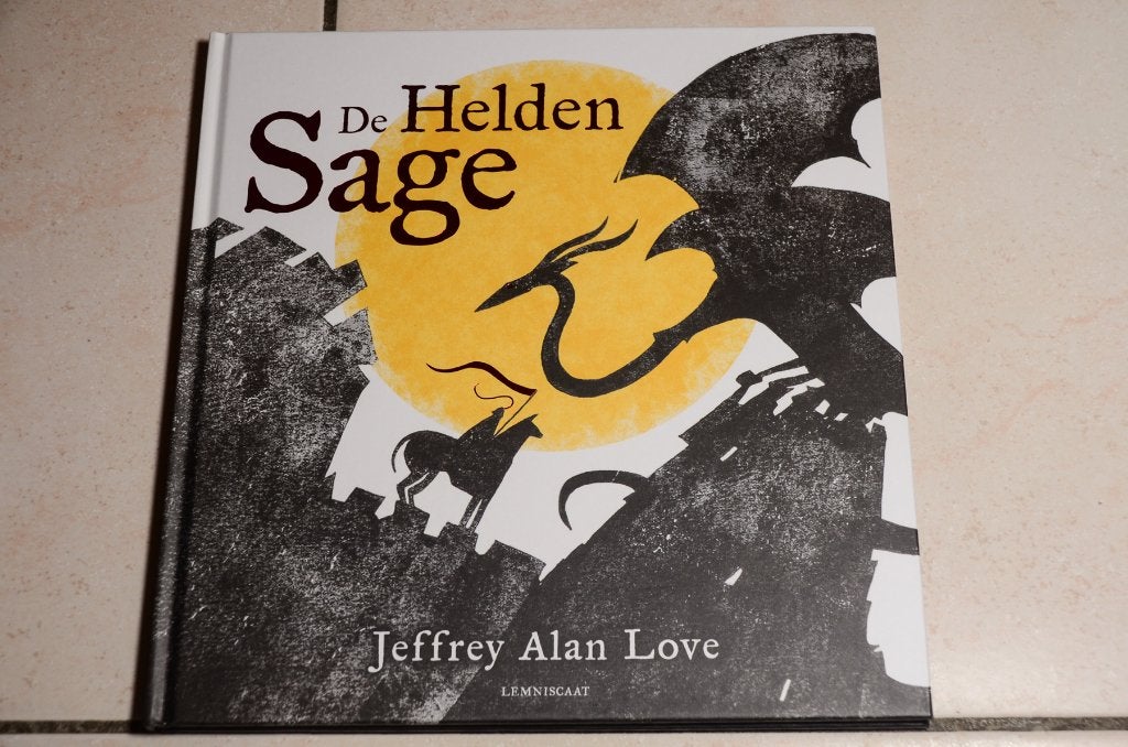 De Helden Sage / Jeffrey Allan Love NIEUW, Ophalen of Verzenden, Nieuw, Fictie algemeen, Voorleesboek