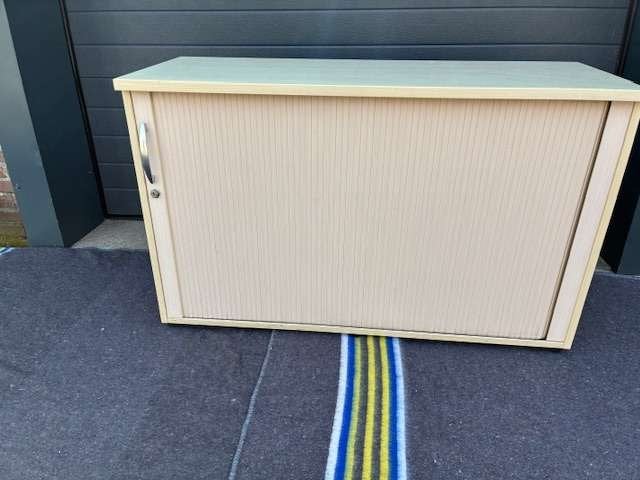 Roldeur kastjes 75 x 120