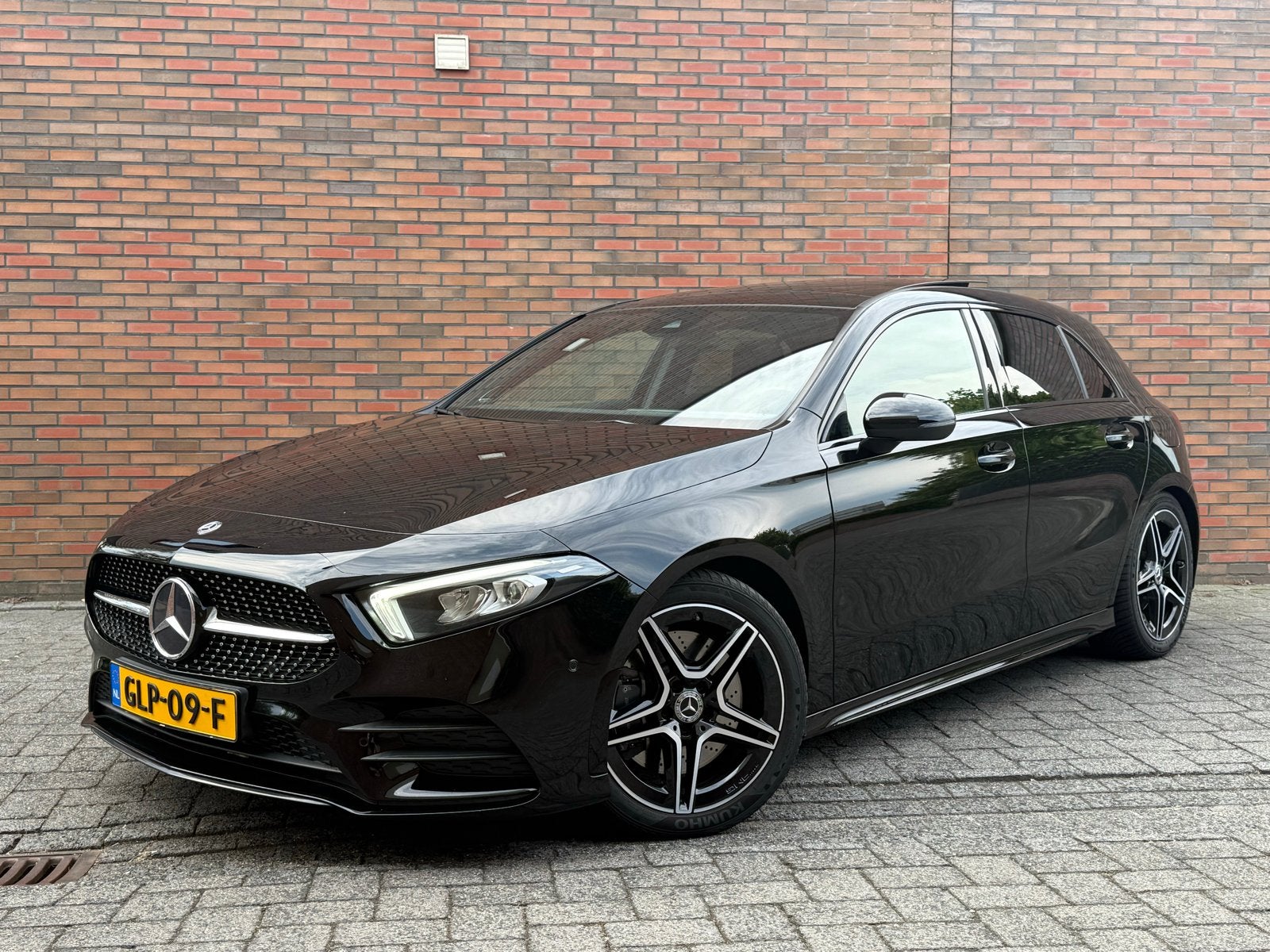 Mercedes-Benz A-Klasse A 250 224pk 7G-DCT 2020 Zwart, Zwart, 4 cilinders, Zwart, Particulier