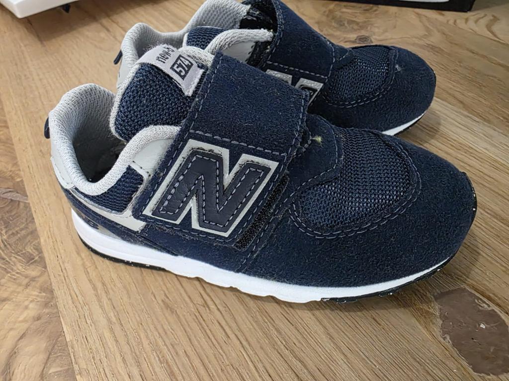 New Balance 574 sneakers voor baby's - Maat 25, Kinderen en Baby's, Kinderkleding | Schoenen en Sokken, Gebruikt, Schoenen, Jongen of Meisje