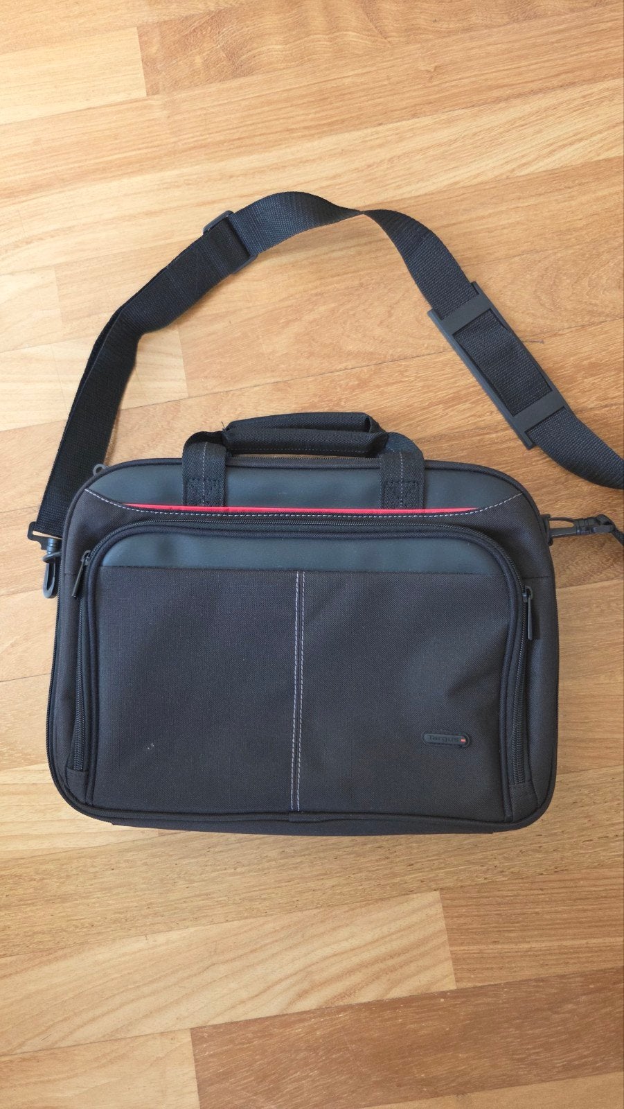 Targus laptophoes, Computers en Software, Ophalen of Verzenden, 13 inch, Zo goed als nieuw, Targus