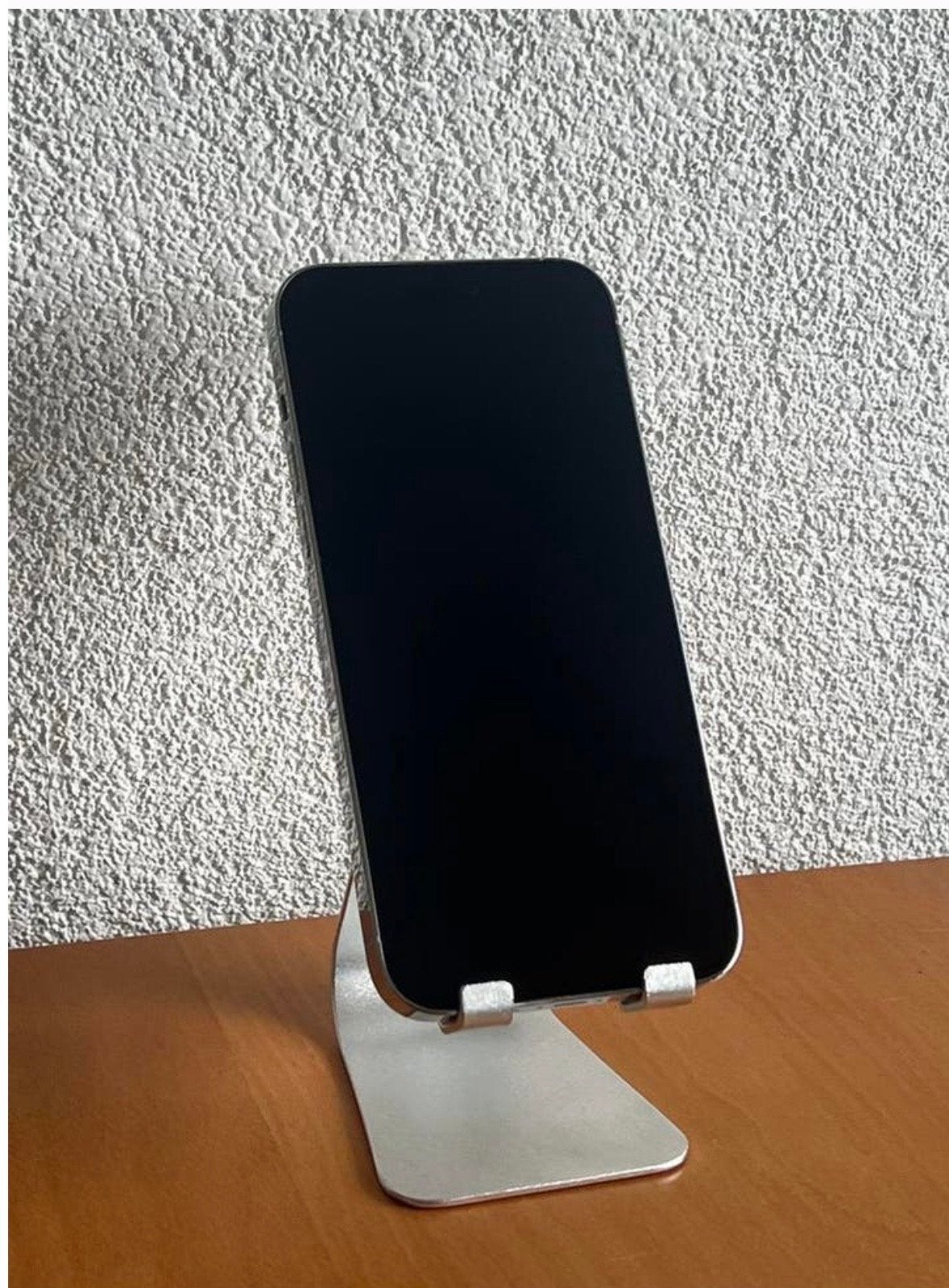 Foto 4 van Apple iPhone 14 Pro 128GB Zilver - Zo goed als nieuw