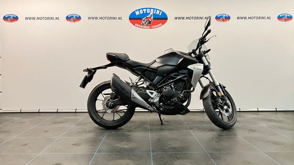 HONDA CB 300 R (bj 2020) 16,094 km, 286 cc, HONDA, Bedrijf, Onbekend