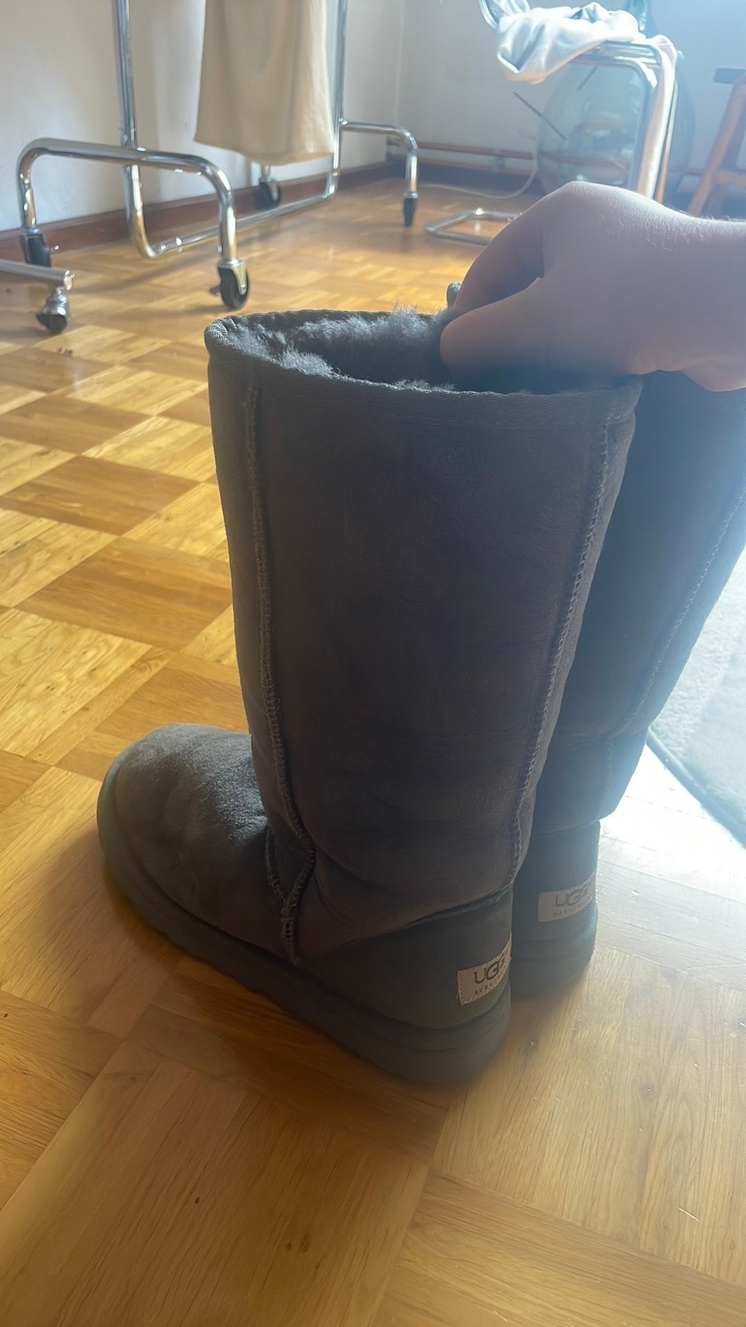 Uggs tall maat 42, Ophalen of Verzenden, Zo goed als nieuw, Zwart