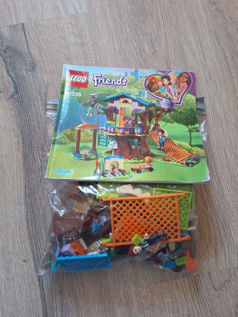 Lego Friends Mia's boomhut 41335, Kinderen en Baby's, Speelgoed | Duplo en Lego, Ophalen of Verzenden, Zo goed als nieuw