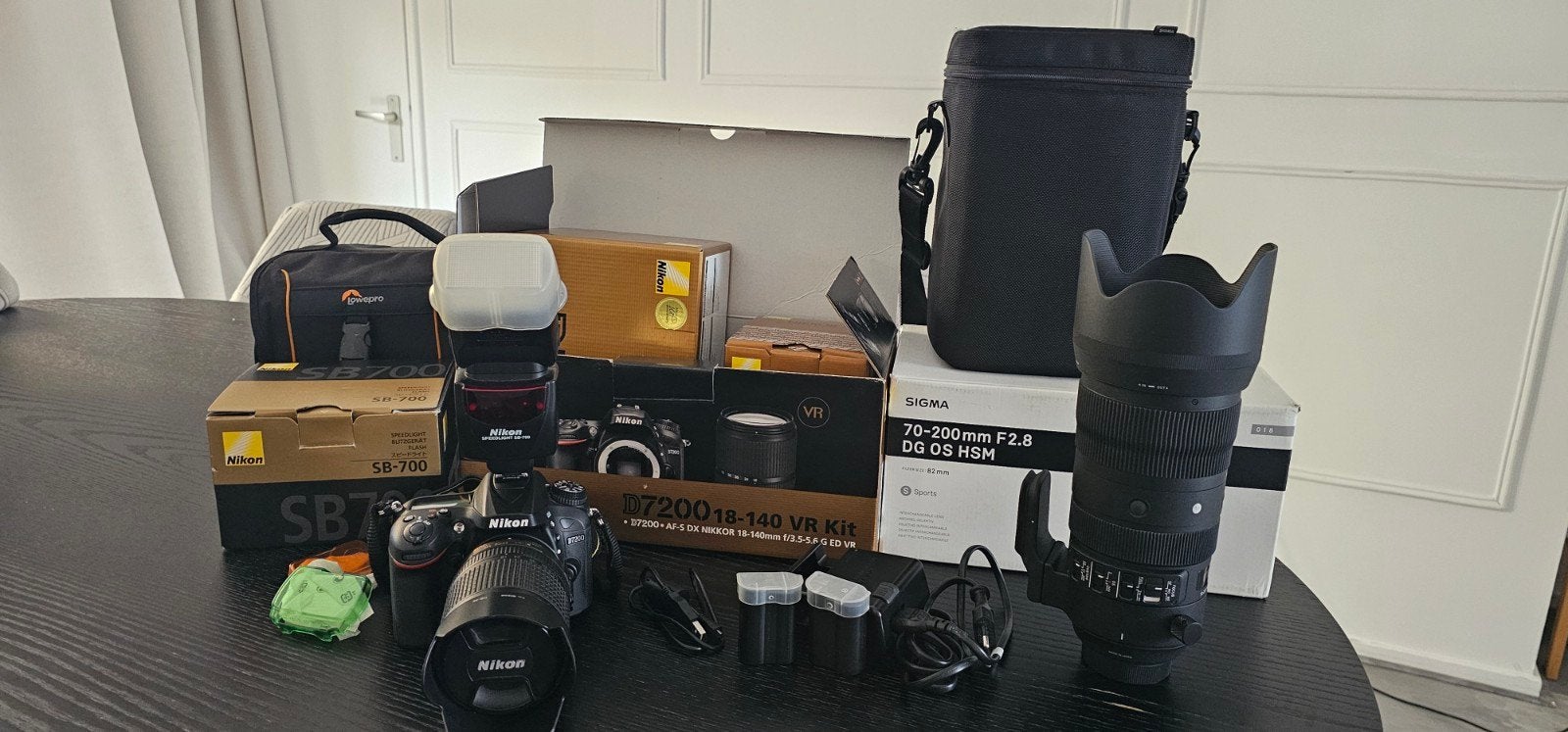 Nikon D7200 kit met Sigma 70-200mm en Nikon SB-700 flitser, Ophalen of Verzenden