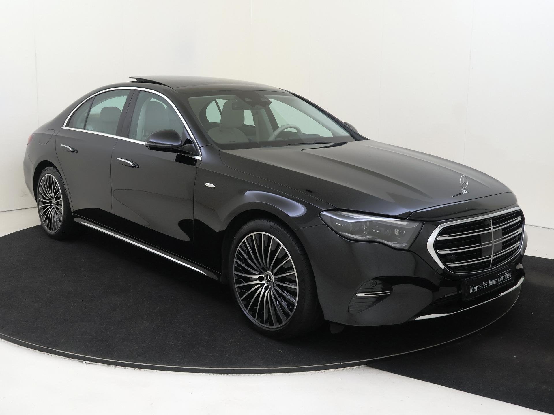 Mercedes-Benz E-klasse 400 e 4MATIC Exclusive Line Premium P, Auto's, Mercedes-Benz, Automaat, Gebruikt, 4 cilinders, 252 pk