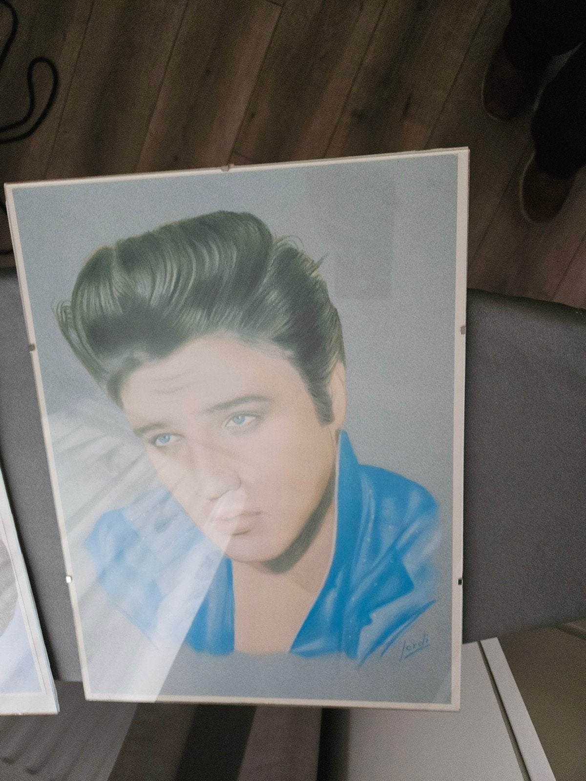 Twee ingelijste tekeningen: Elvis Presley en James Dean, Ophalen, Tekening, Potloodtekening, Achter glas