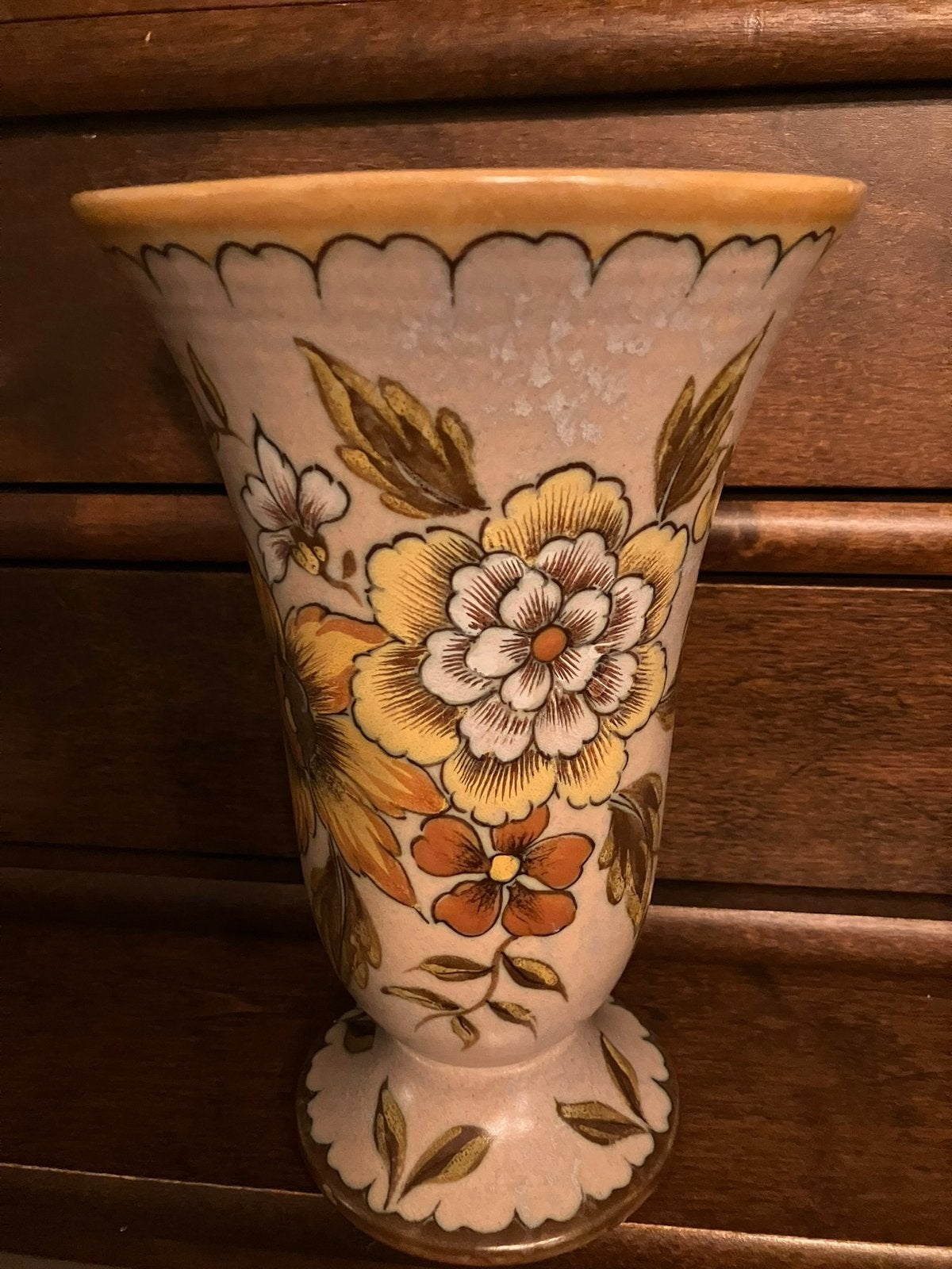 Gouds plateel vaas 22 cm hoog, Antiek en Kunst, Ophalen of Verzenden