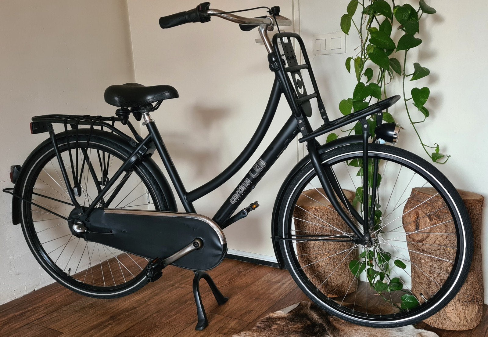 Matzwarte CORTINA type U4 Transportfiets || Damesfiets N3|, Terugtraprem, Cortina U4 transportfiets, Versnellingen, Zo goed als nieuw