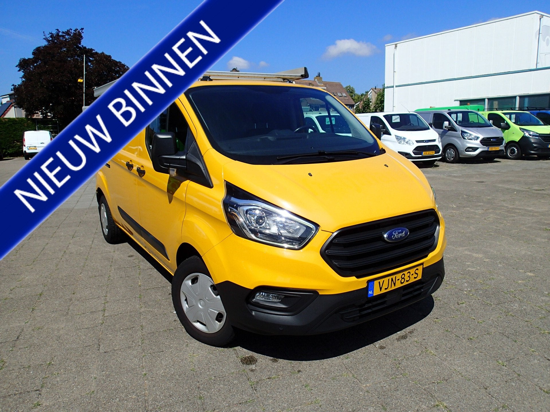 Ford Transit Custom 320 2.0 TDCI L2H1 Trend VOORZIEN VAN AIR, Auto's, Bestelauto's, Voorwielaandrijving, Euro 6, 4 cilinders, Met garantie (alle)