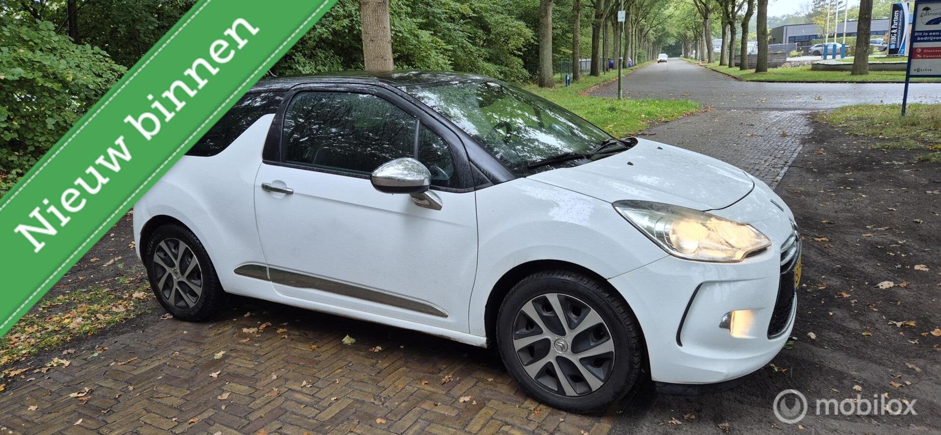 Dealer Onderhouden Citroen DS3 1.6 e-HDi So Chic ZEER Zuinig, Voorwielaandrijving, Stof, Gebruikt, Verwarmde buitenspiegels