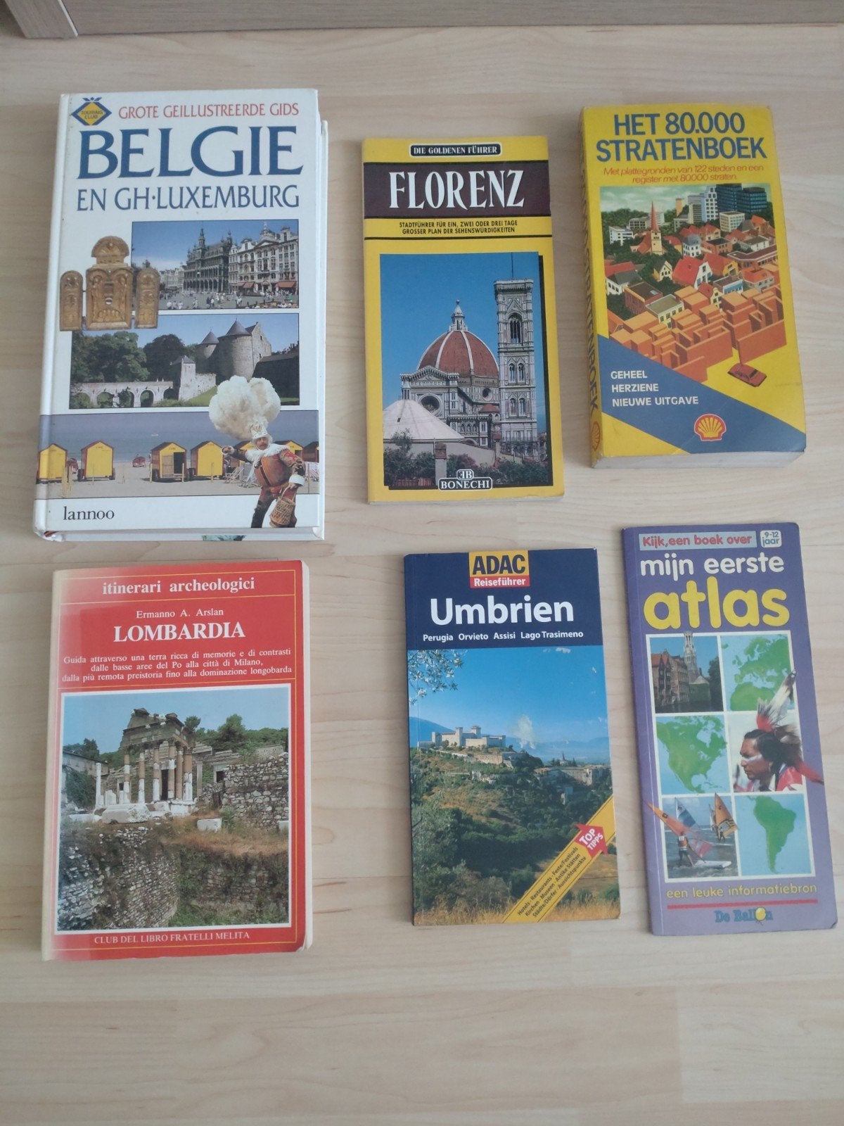 Diverse reisgidsen, Europa, Reisgids of -boek, Ophalen, Gelezen