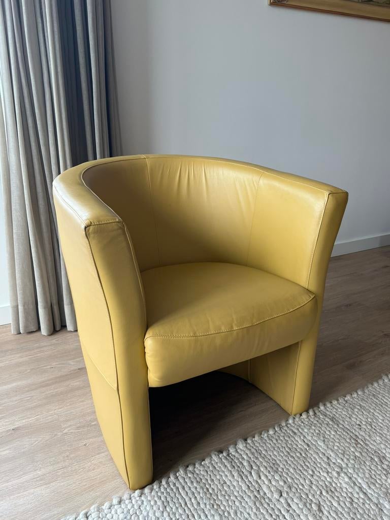 Lederen fauteuil, kleur oker, Huis en Inrichting, Fauteuils, Ophalen, Minder dan 75 cm, Leer, Zo goed als nieuw
