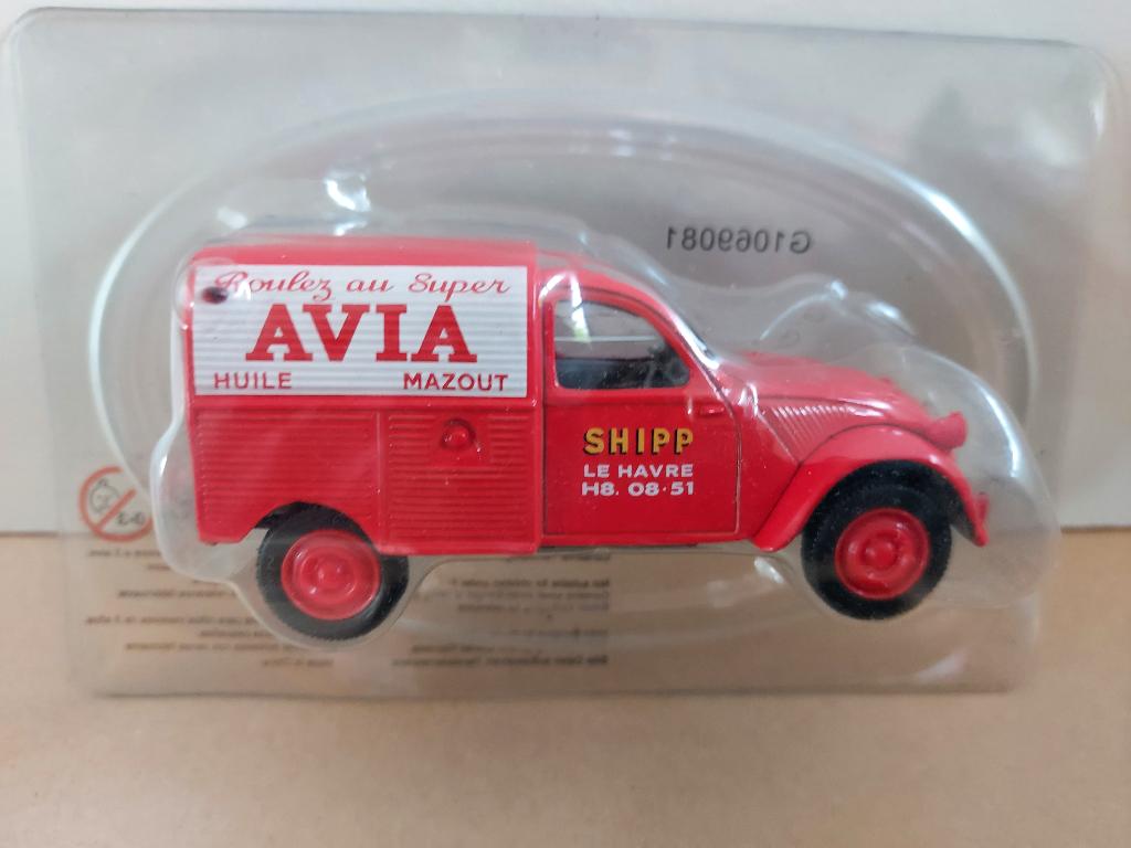 2cv Avia 1/43 editions Hachette Norev, Verzenden, Zo goed als nieuw, Auto, Norev