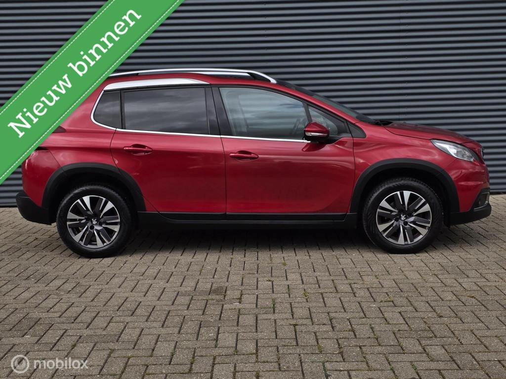 Peugeot 2008 1.2 PureTech Allure AUTOMAAT/PANO/CAMERA, Euro 6, 1199 cc, Met garantie (alle), 610 kg