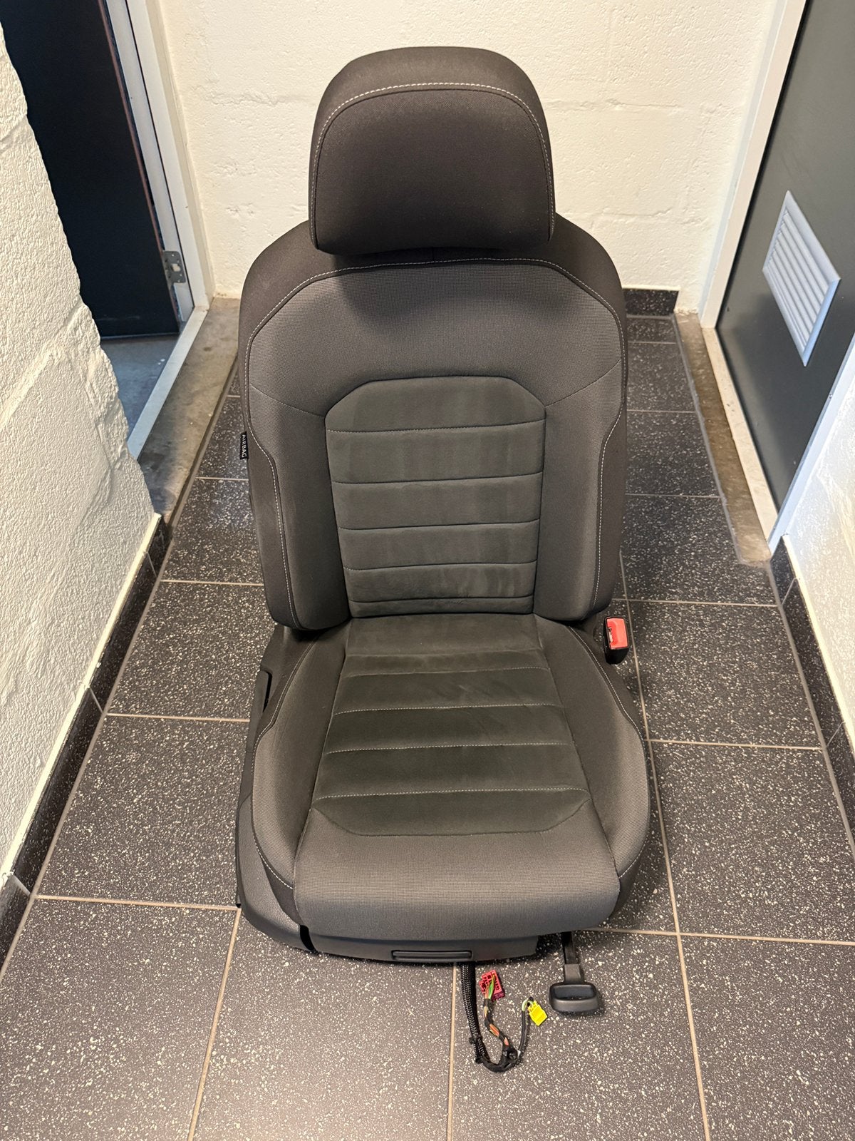 Vw Golf 7 facelift highl business r-line stoelen met massage, Auto-onderdelen, Ophalen, Nieuw, Volkswagen
