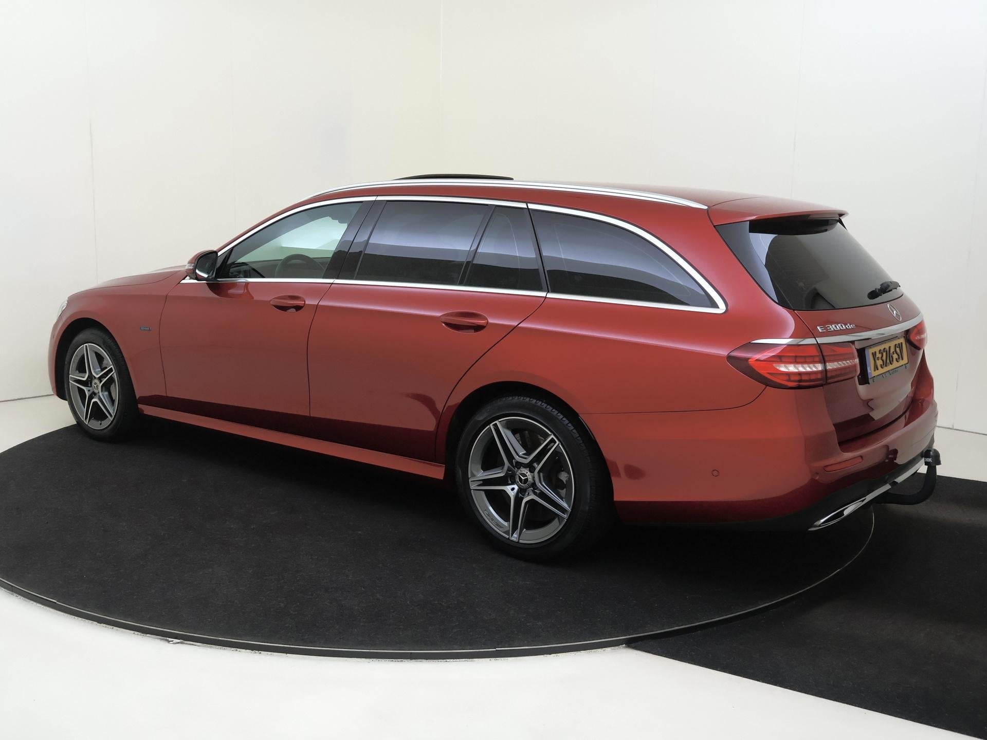 Mercedes-Benz E-klasse Estate 300 de AMG Line / Stoelverwarm, Automaat, Gebruikt, 4 cilinders, 241 €/maand